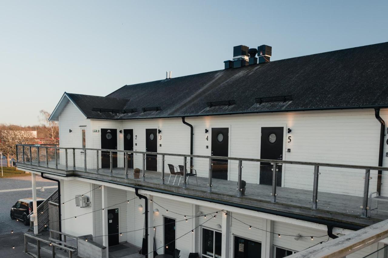 Hotell Hamnen Farjestaden Bagian luar foto