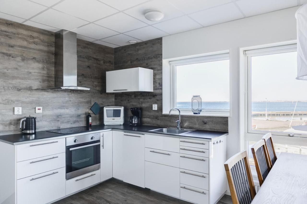 Hotell Hamnen Farjestaden Bagian luar foto