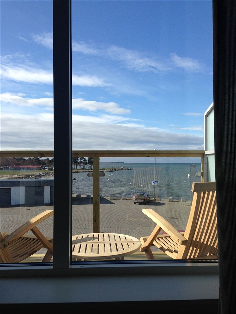 Hotell Hamnen Farjestaden Bagian luar foto